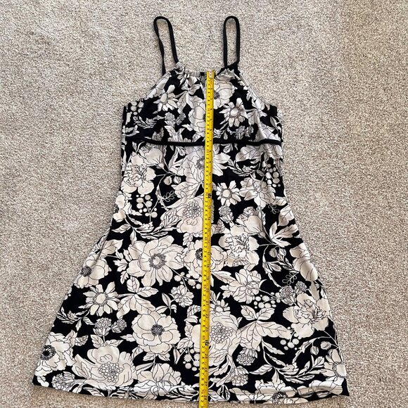 Y2K Black & White Floral Babydoll Dreess with Halter Neckline & Defined Waist M - Picture 7 of 8